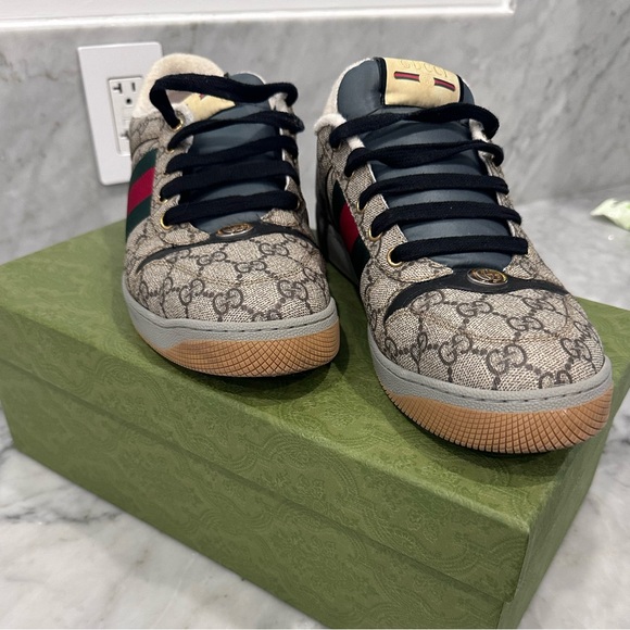 Men’s Gucci sneakers - Picture 2 of 4